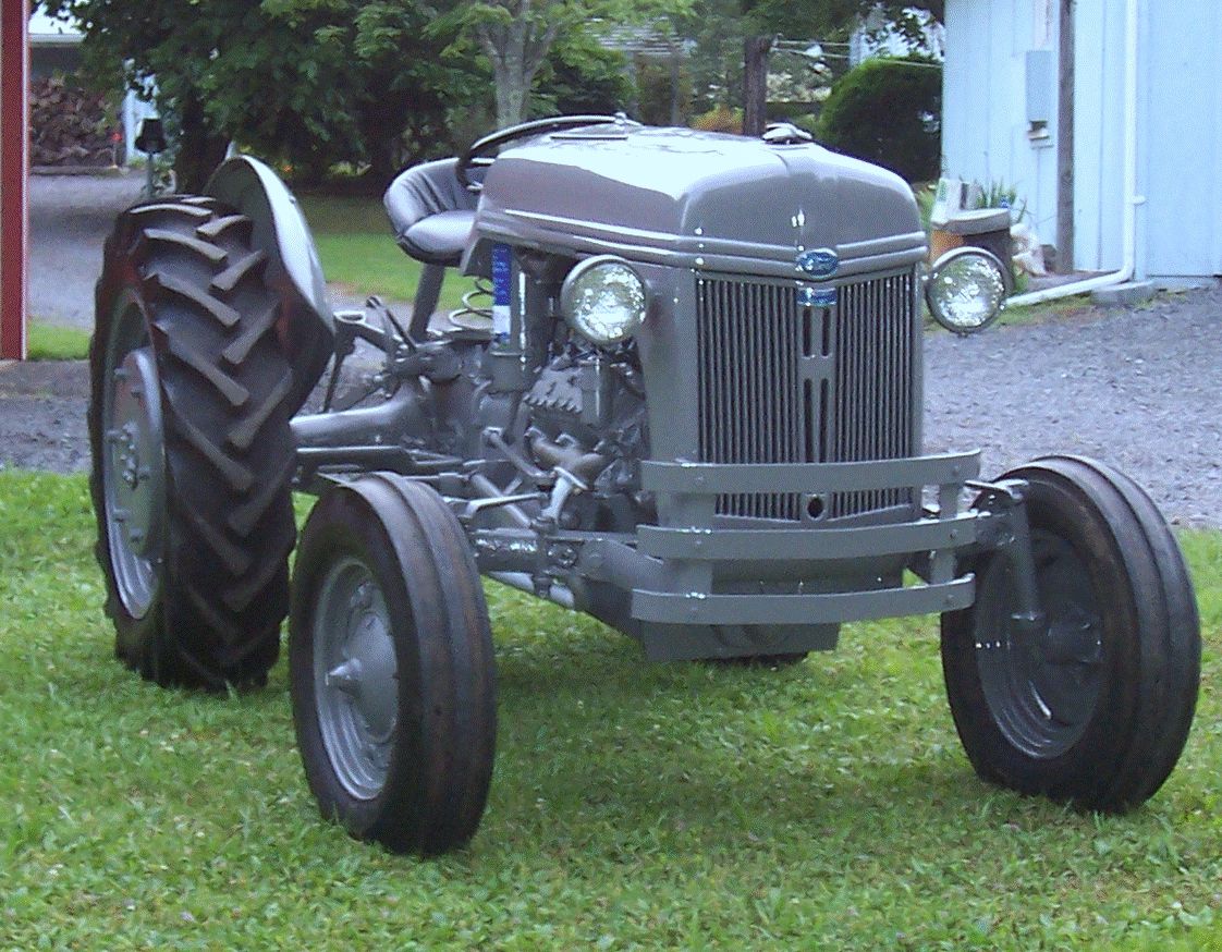 1942 Ford Model 2N